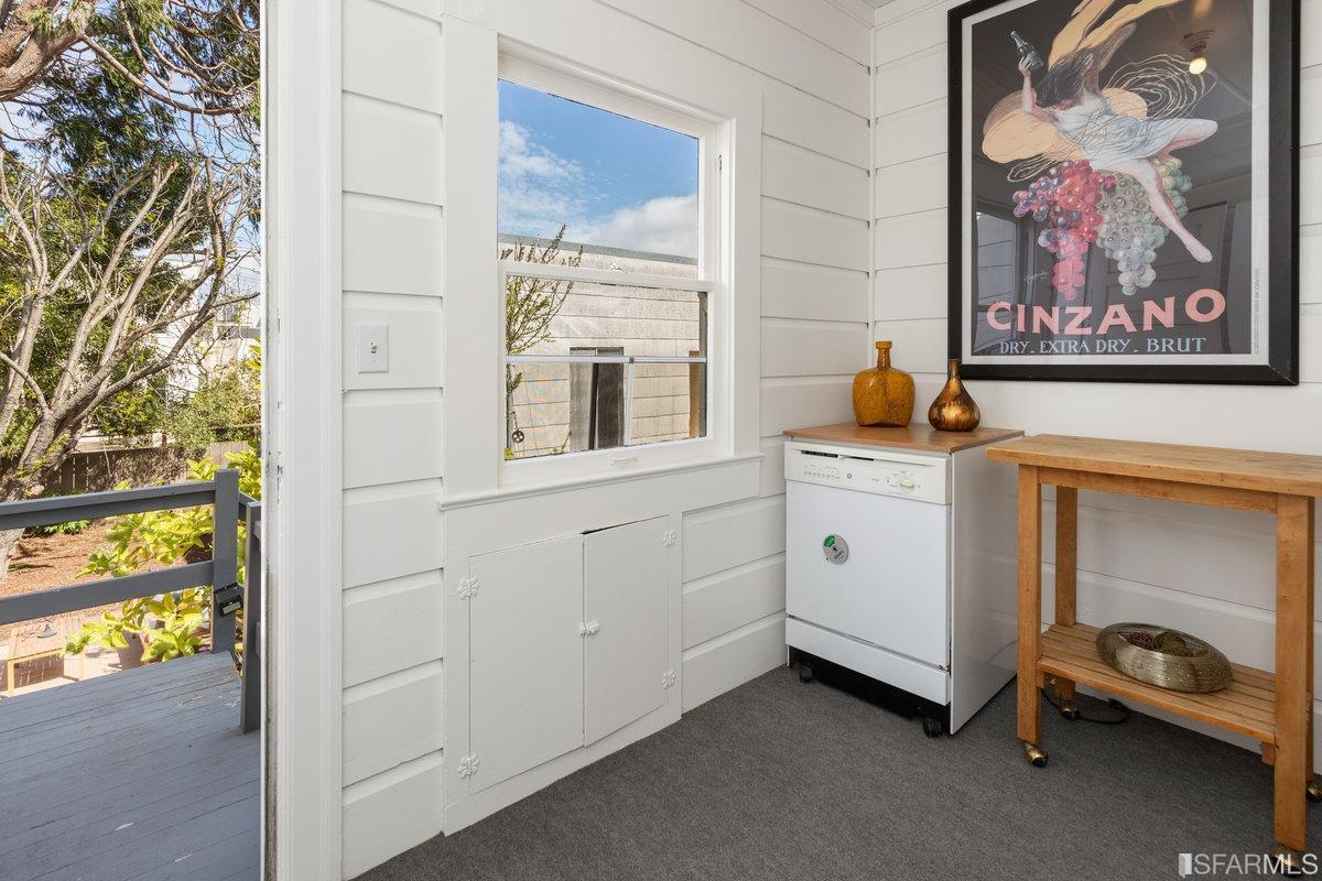 3928 Cesar Chavez Street