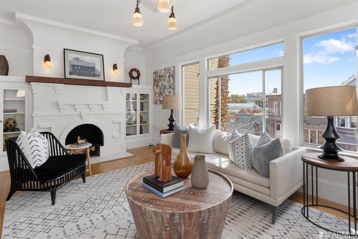 3928 Cesar Chavez Street