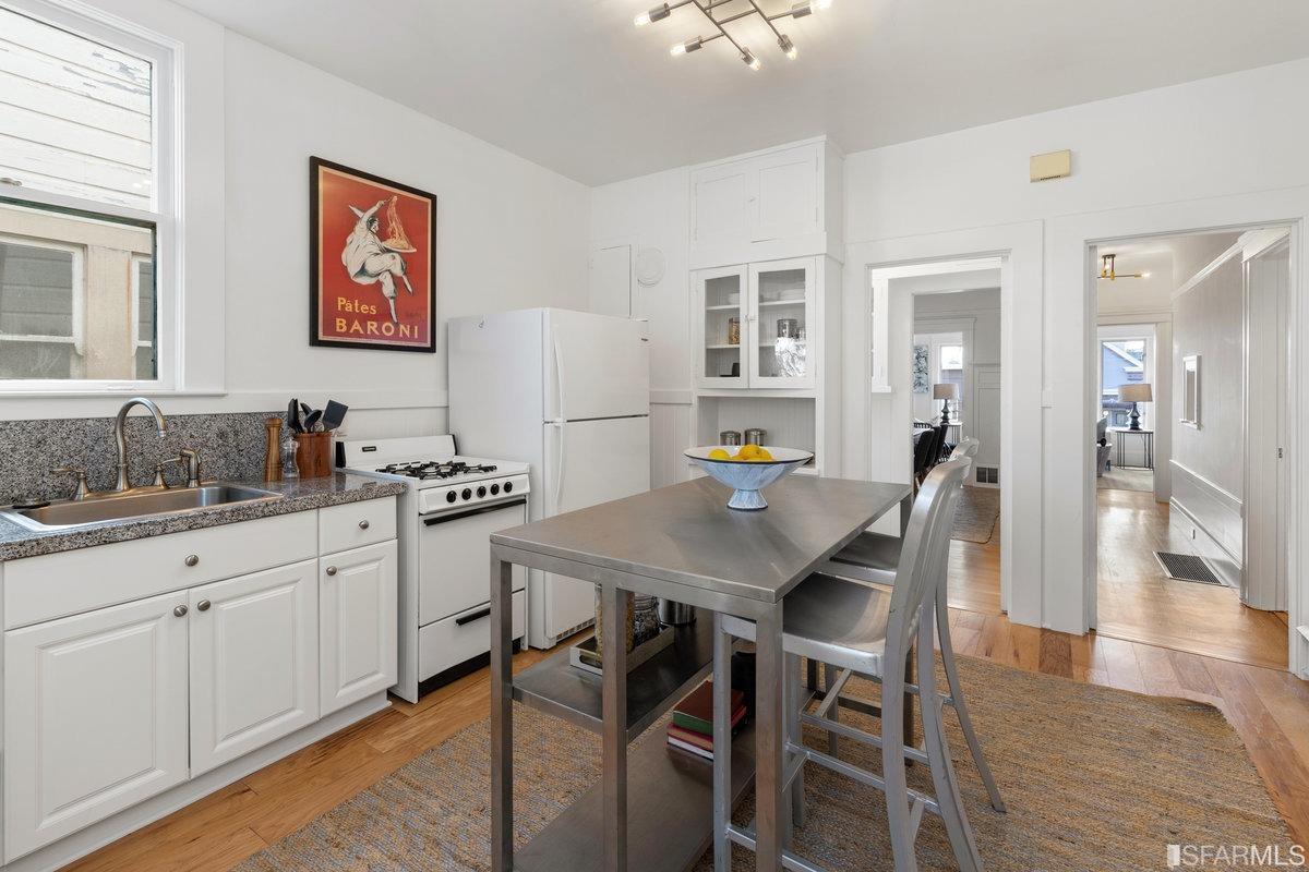 3928 Cesar Chavez Street