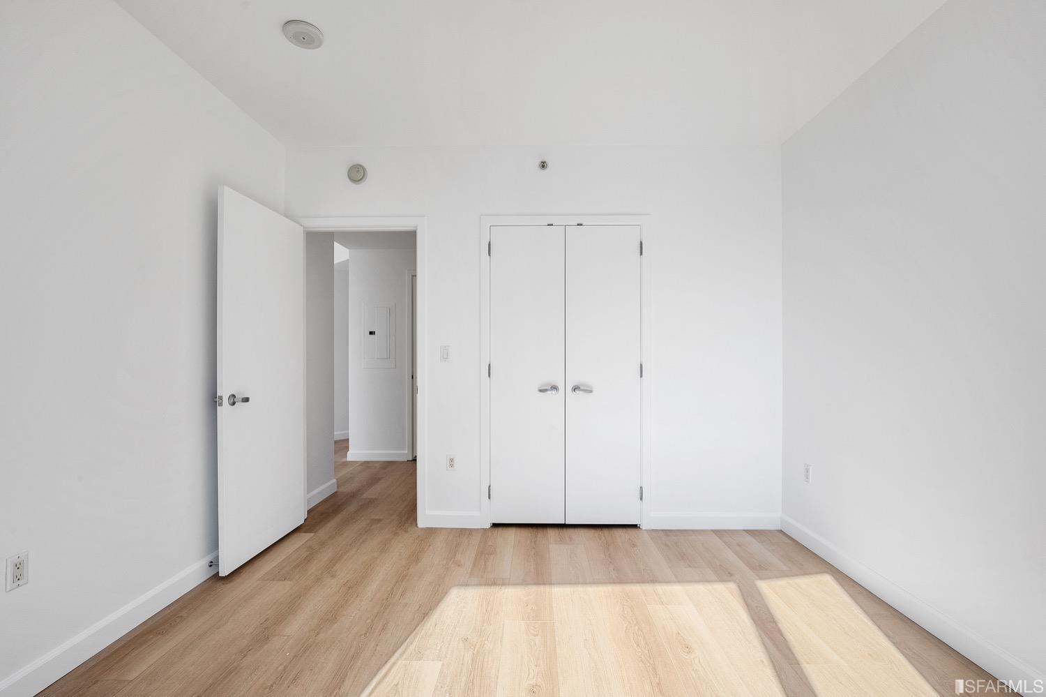 301 Main Street Unit: 24H