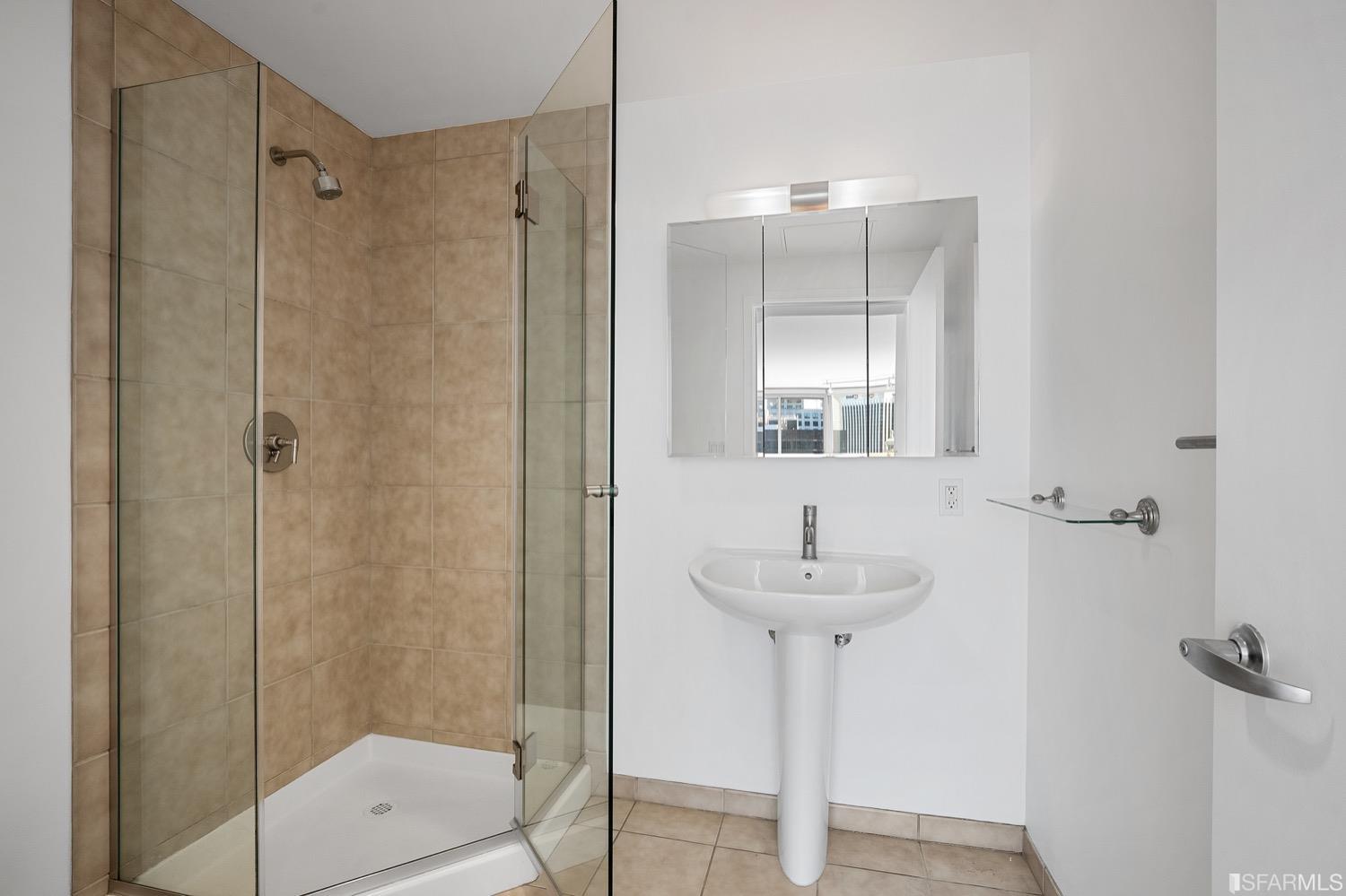 301 Main Street Unit: 24H