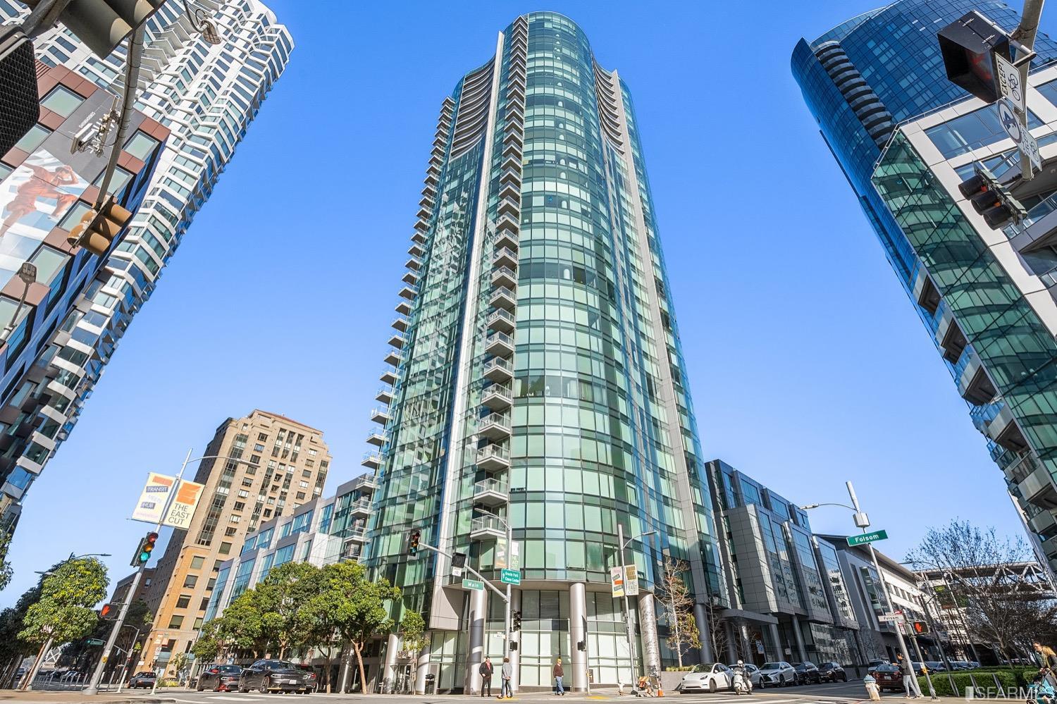 301 Main Street Unit: 24H