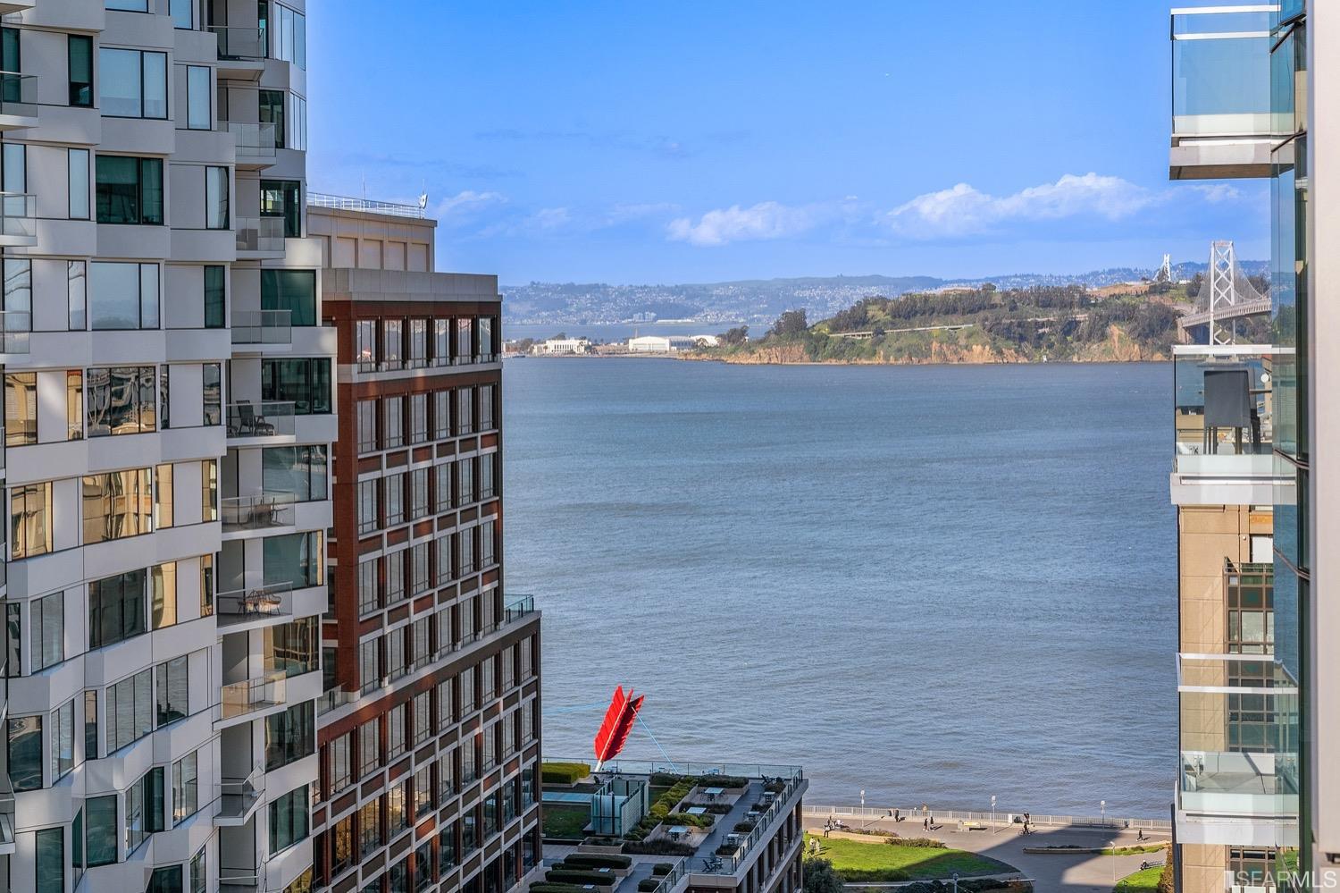 301 Main Street Unit: 24H