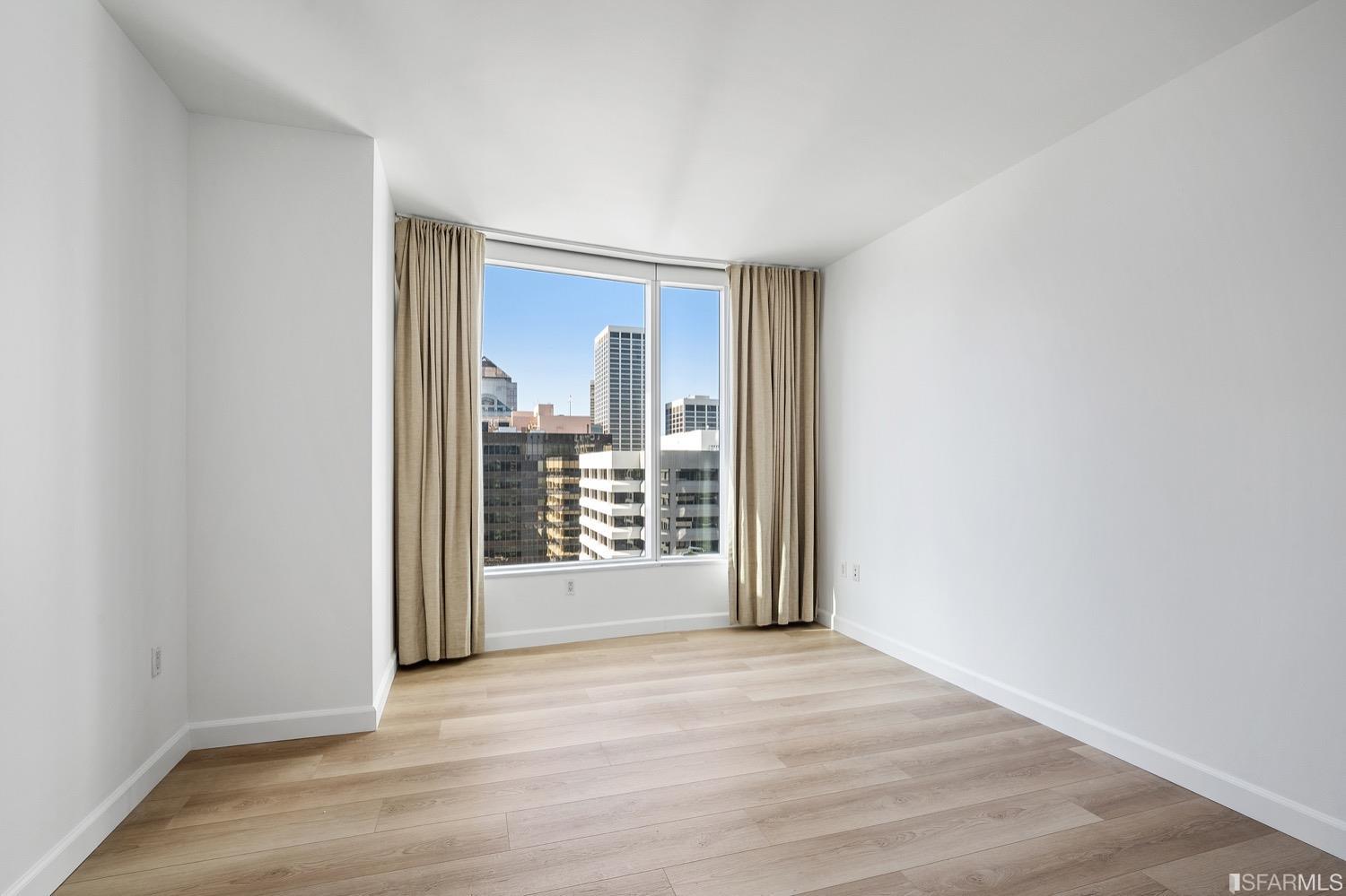 301 Main Street Unit: 24H