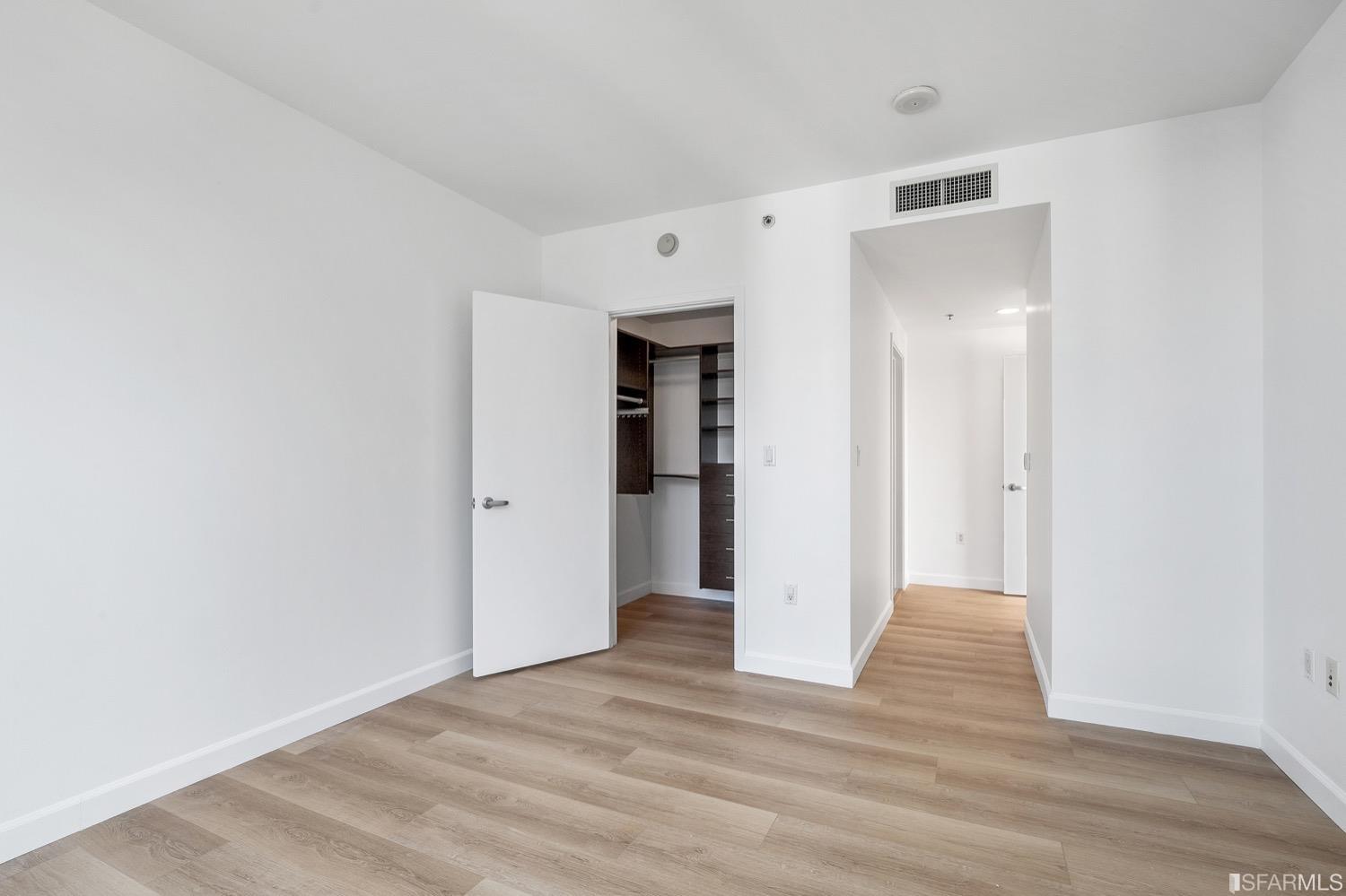 301 Main Street Unit: 24H