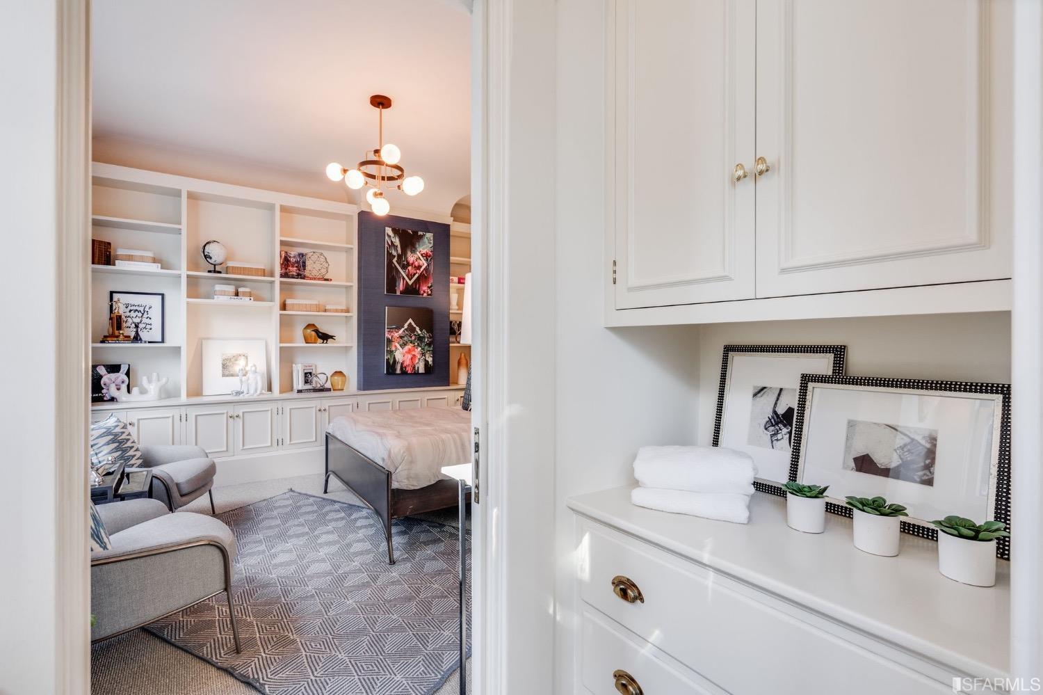 464 Belvedere Street