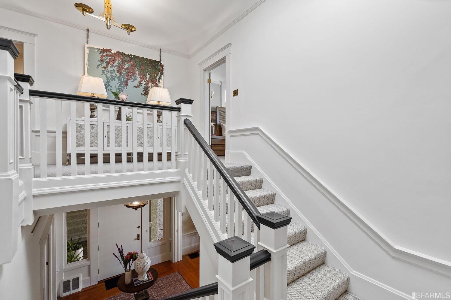 464 Belvedere Street