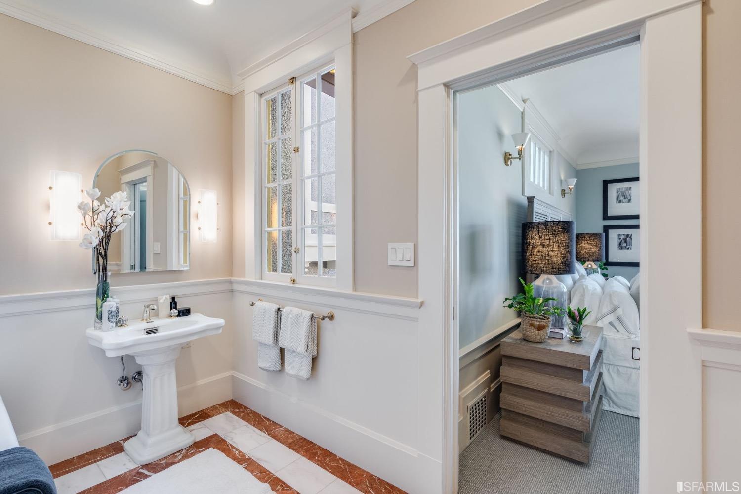 464 Belvedere Street