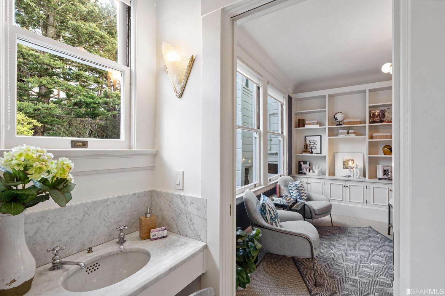 464 Belvedere Street