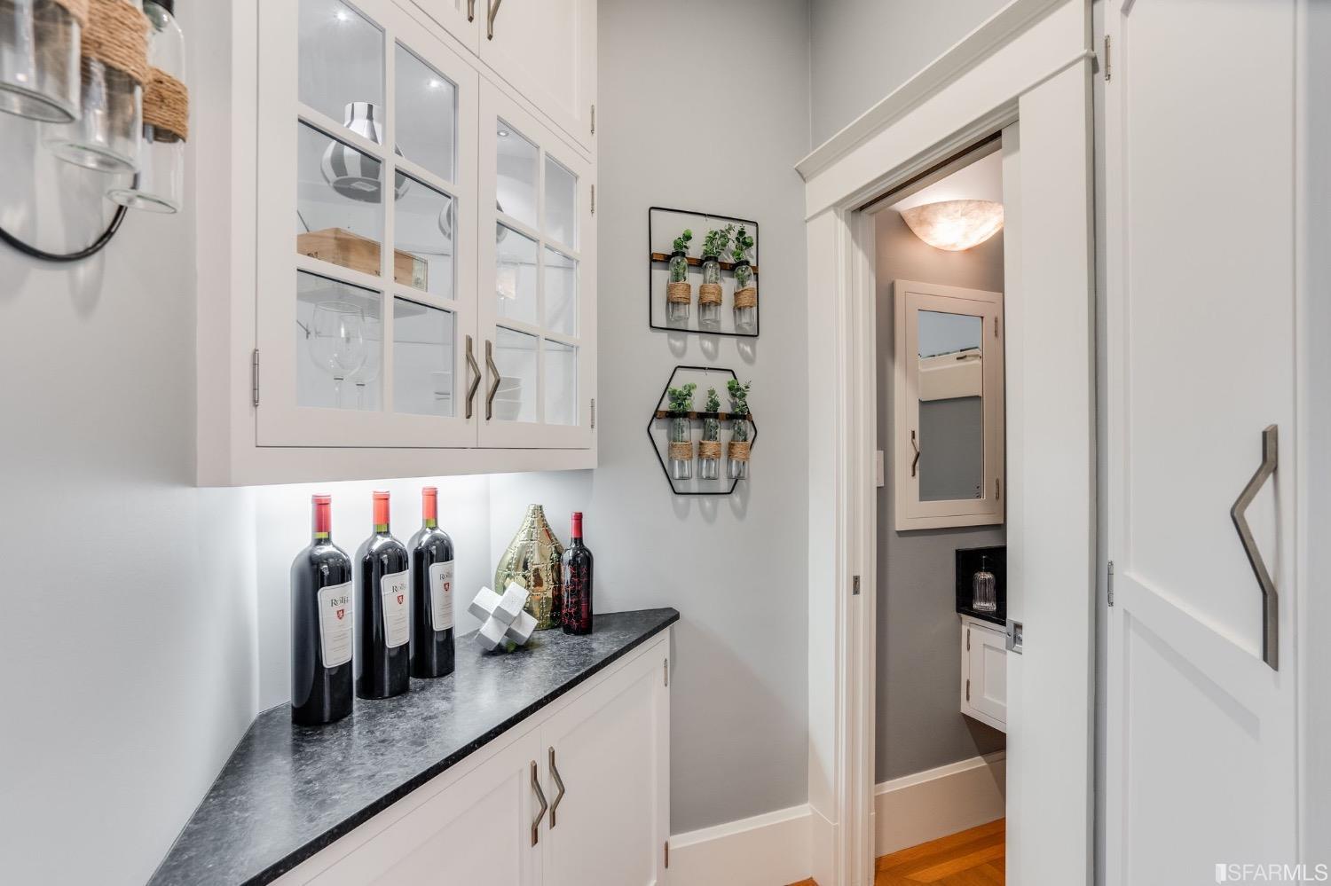 464 Belvedere Street