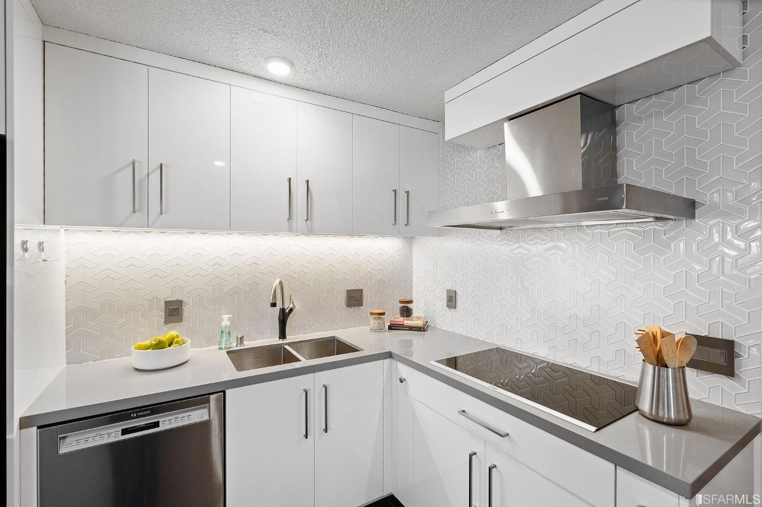 5000 Diamond Heights Boulevard Unit: 1