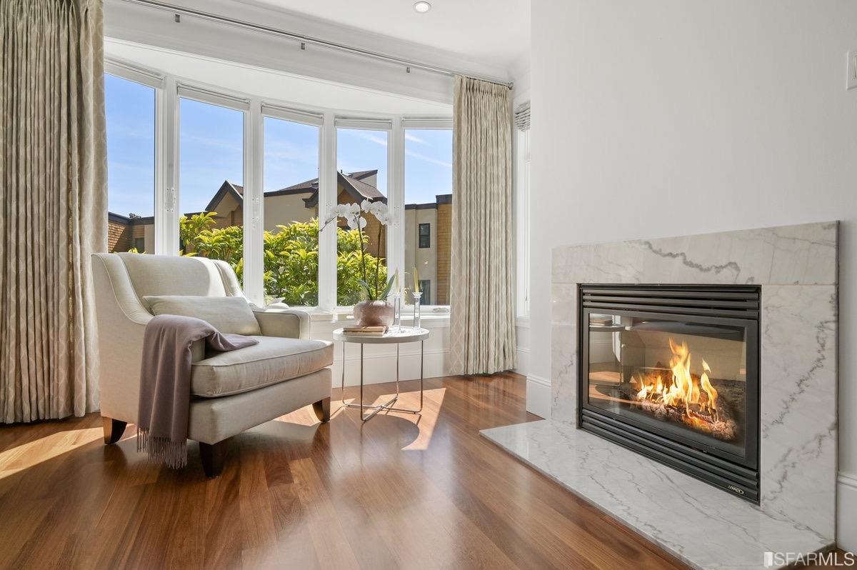 950 Corbett Avenue Unit: 2