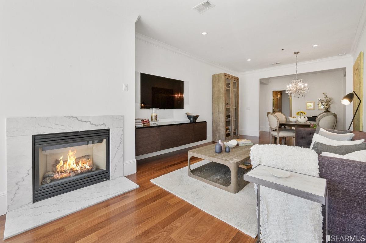 950 Corbett Avenue Unit: 2