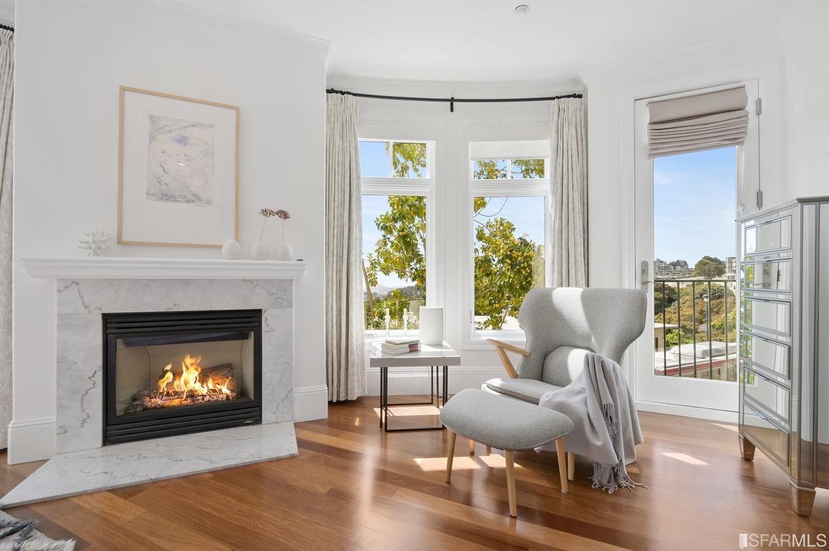 950 Corbett Avenue Unit: 2