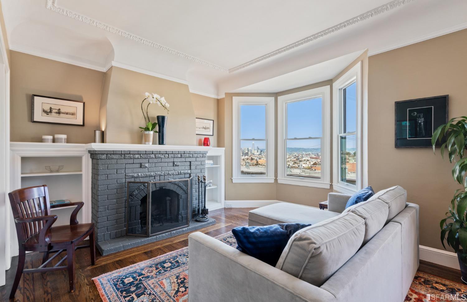 308 Eureka Street Unit: B