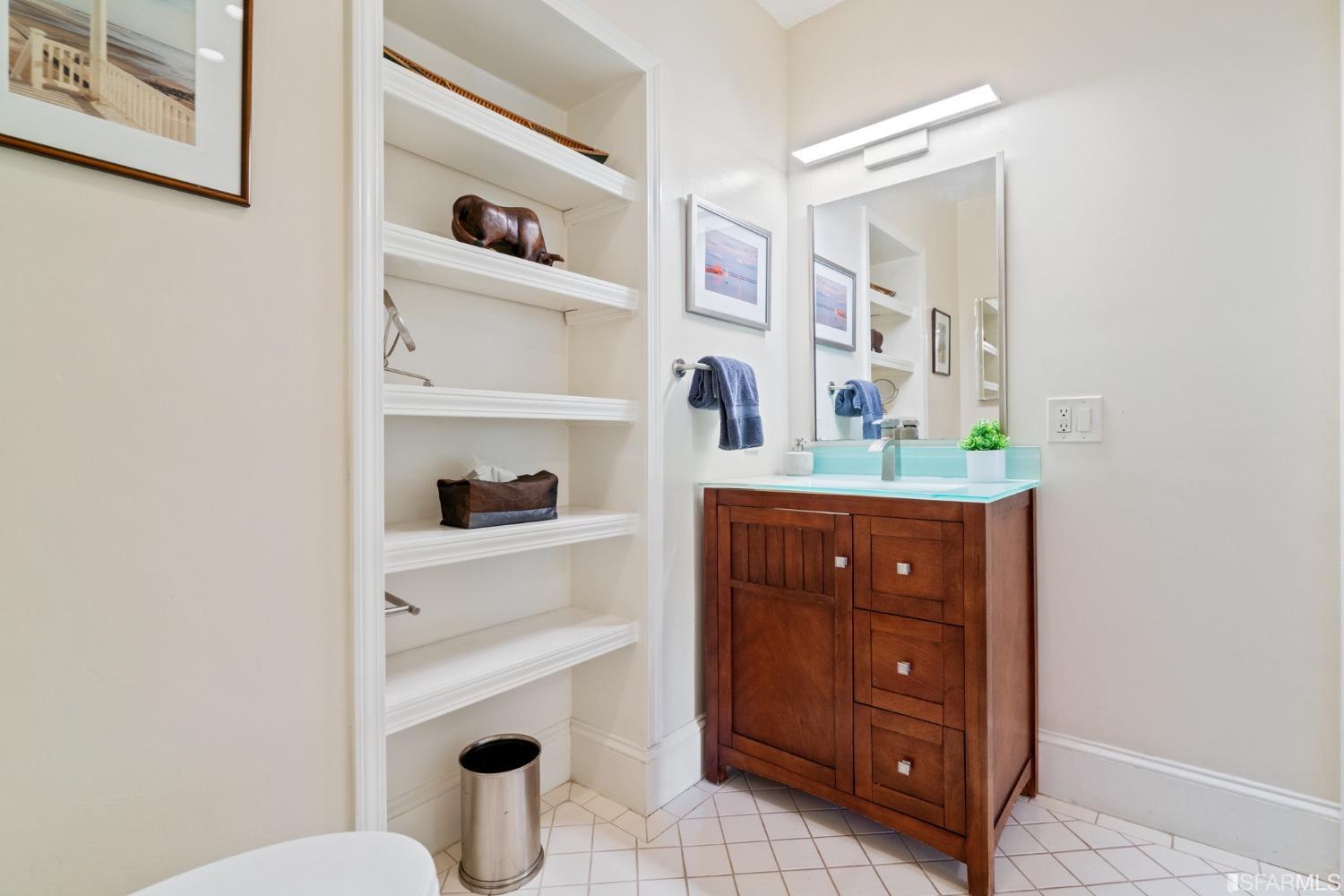 308 Eureka Street Unit: B