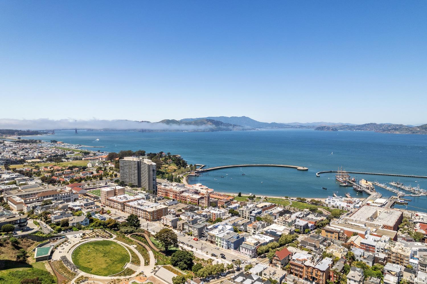 889 North Point Street Unit: 3