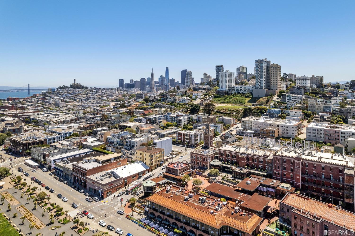 889 North Point Street Unit: 3