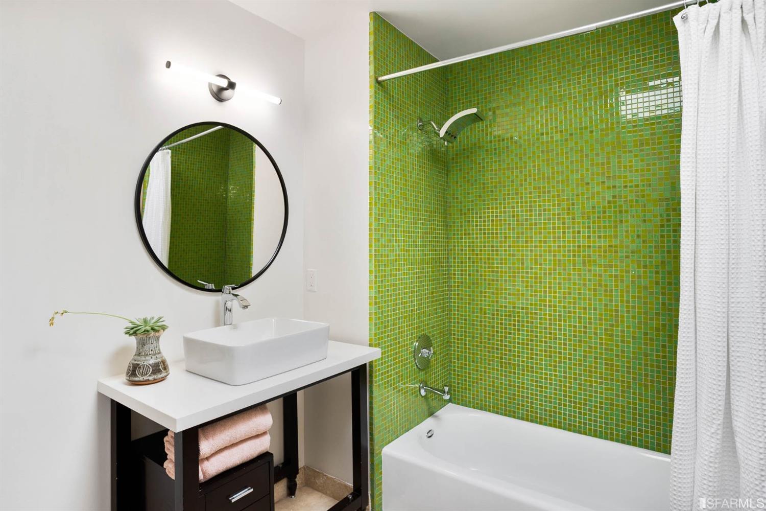 368 Elm Street Unit: 403