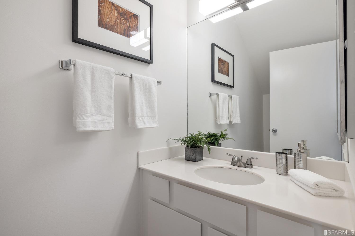 1902 Lyon Street Unit: D