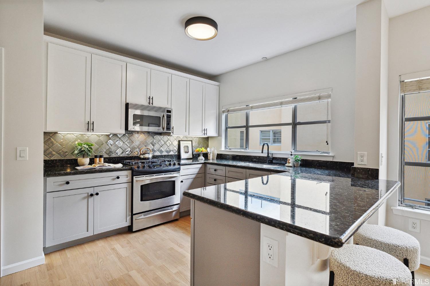 1540 Lombard Street Unit: I