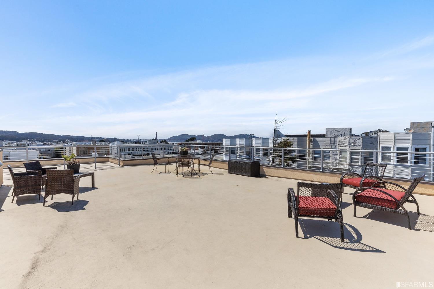 1540 Lombard Street Unit: I