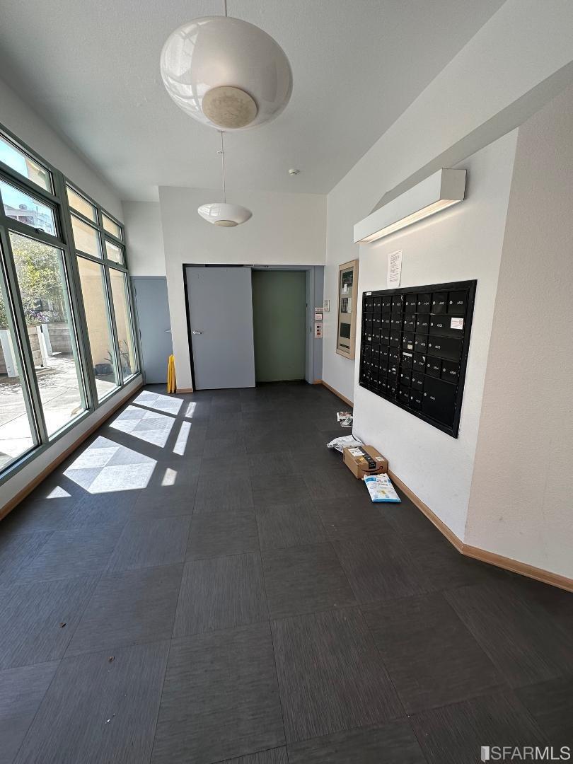 135 Valencia Street Unit: A405