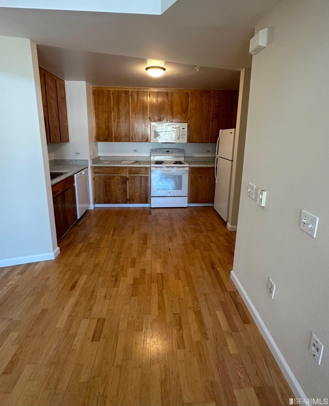 135 Valencia Street Unit: A405