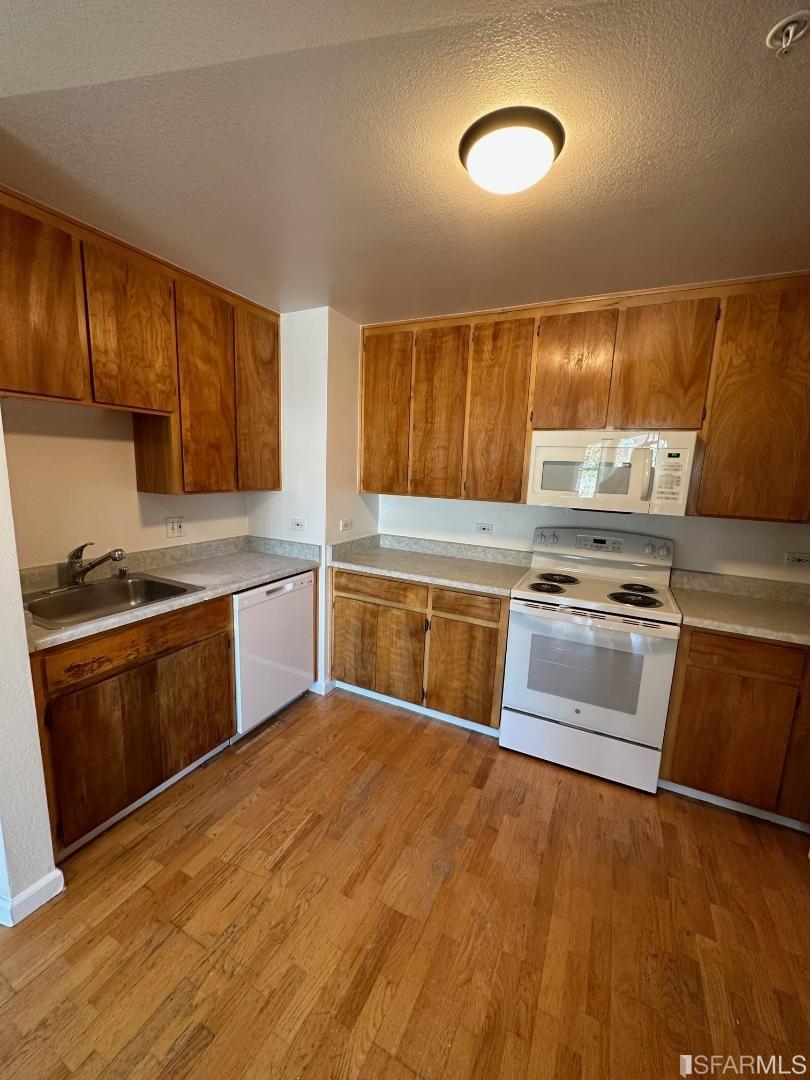 135 Valencia Street Unit: A405