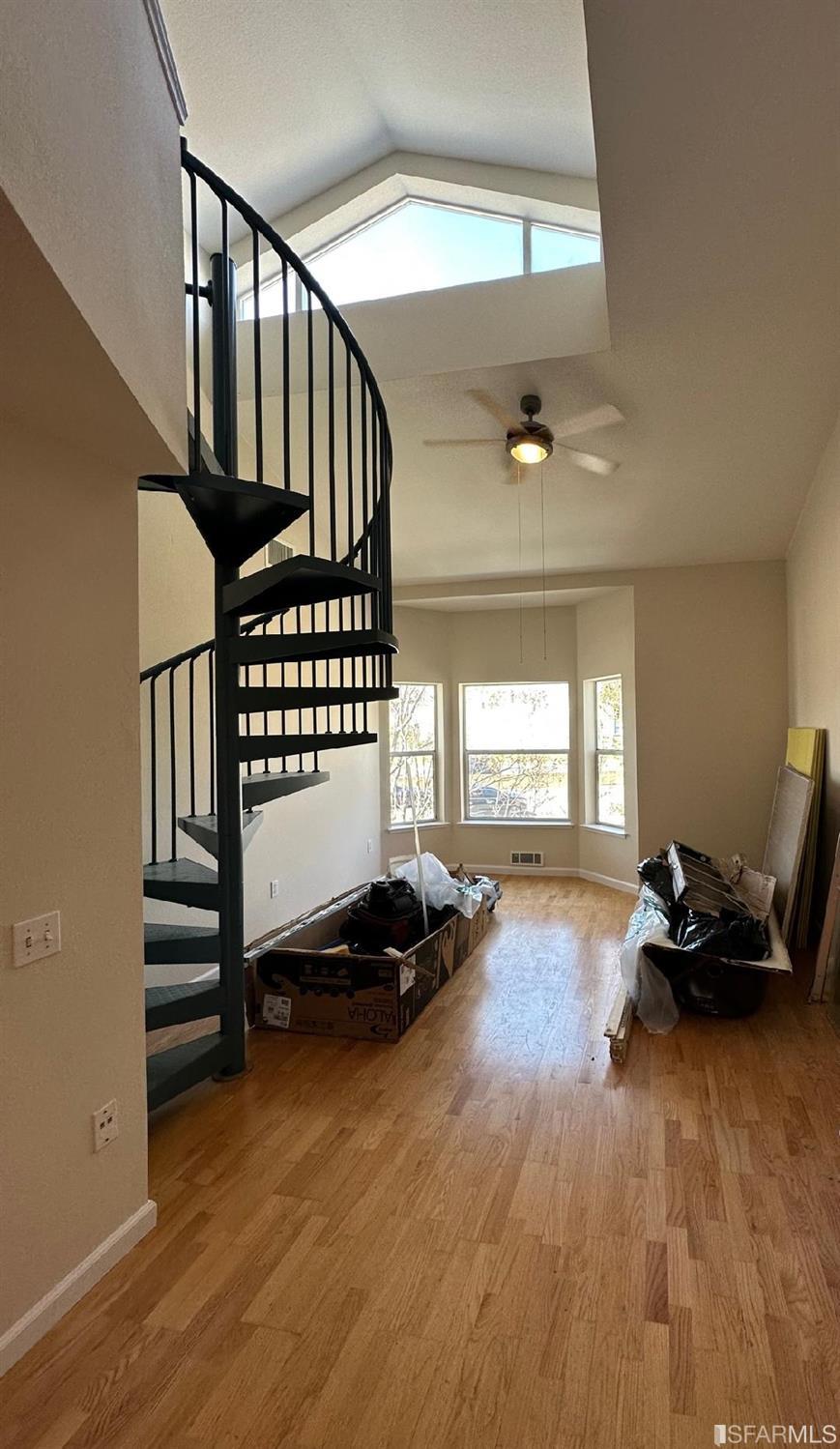 135 Valencia Street Unit: A405