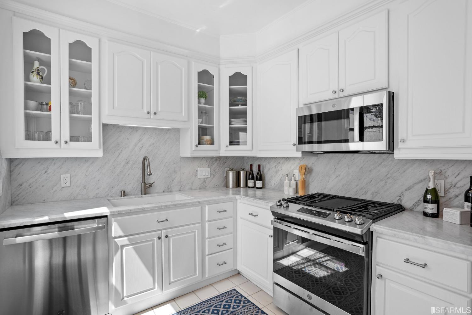 72 Macondray Lane Unit: 4