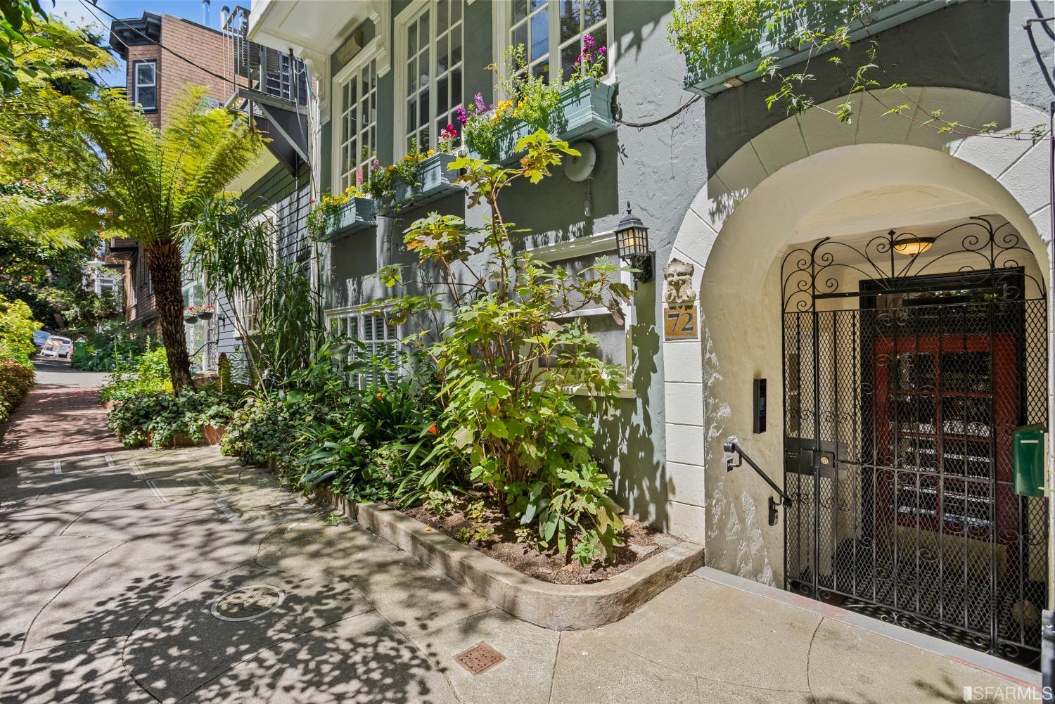 72 Macondray Lane Unit: 4