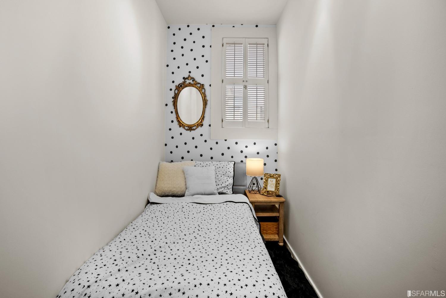 72 Macondray Lane Unit: 4