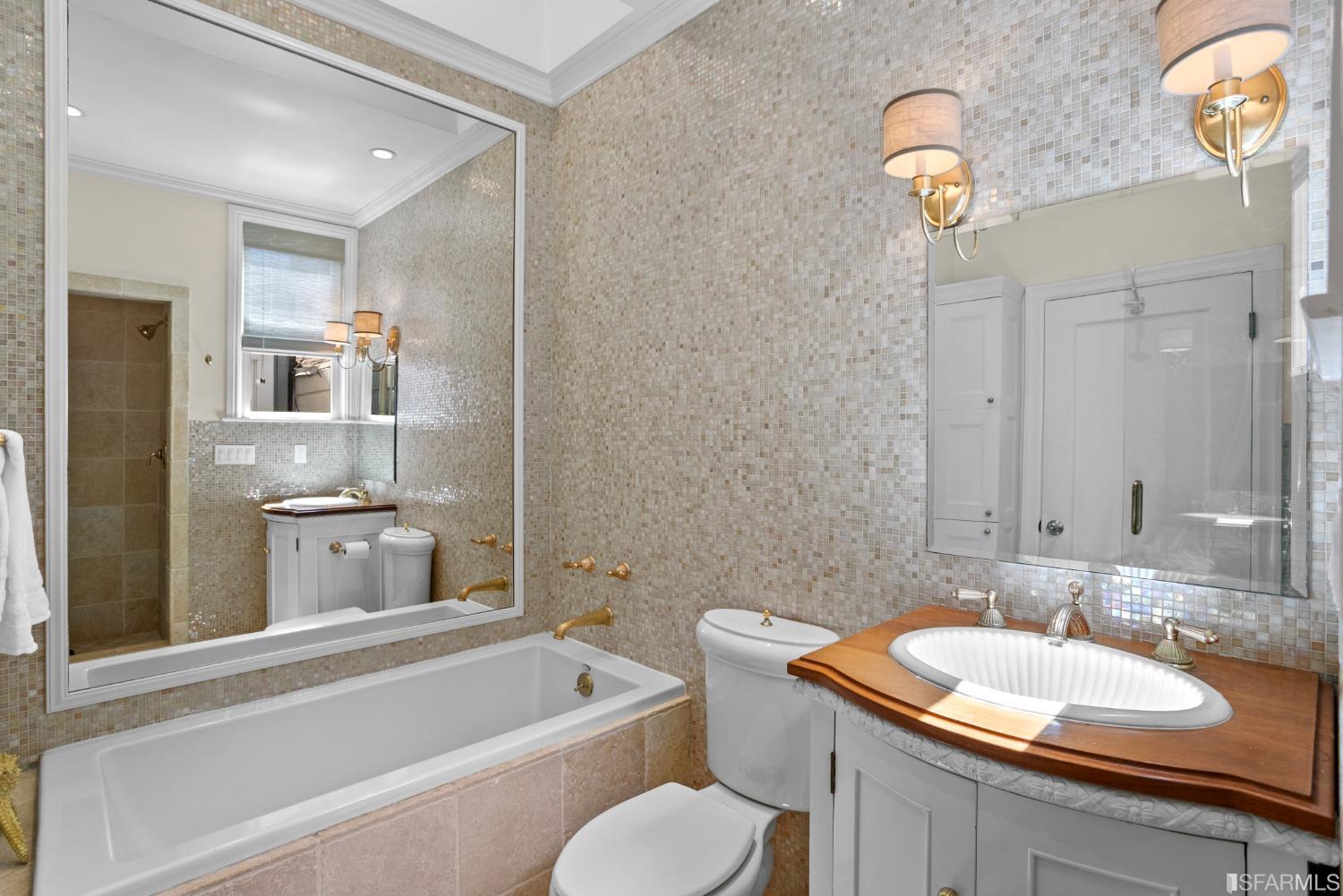 72 Macondray Lane Unit: 4