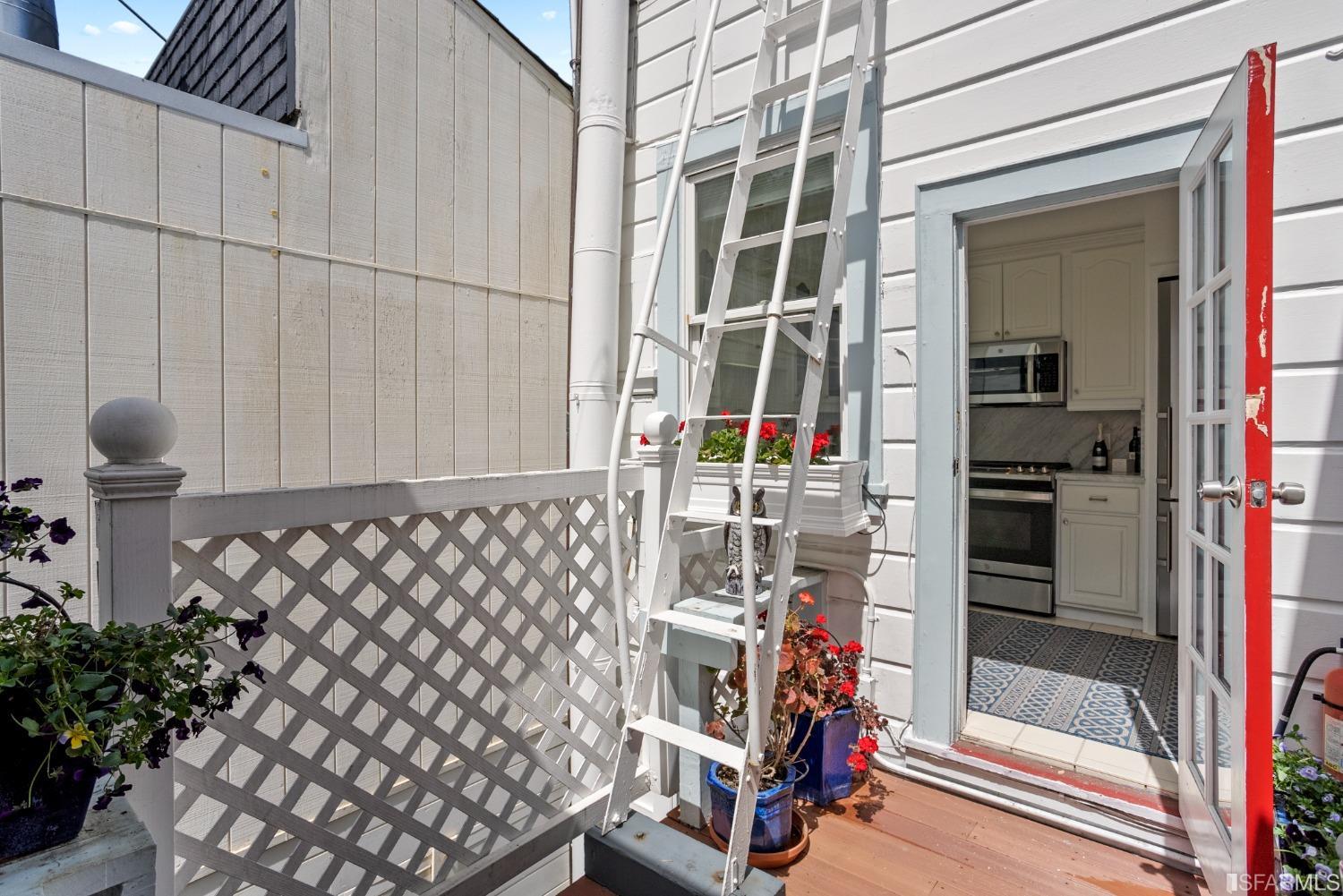 72 Macondray Lane Unit: 4