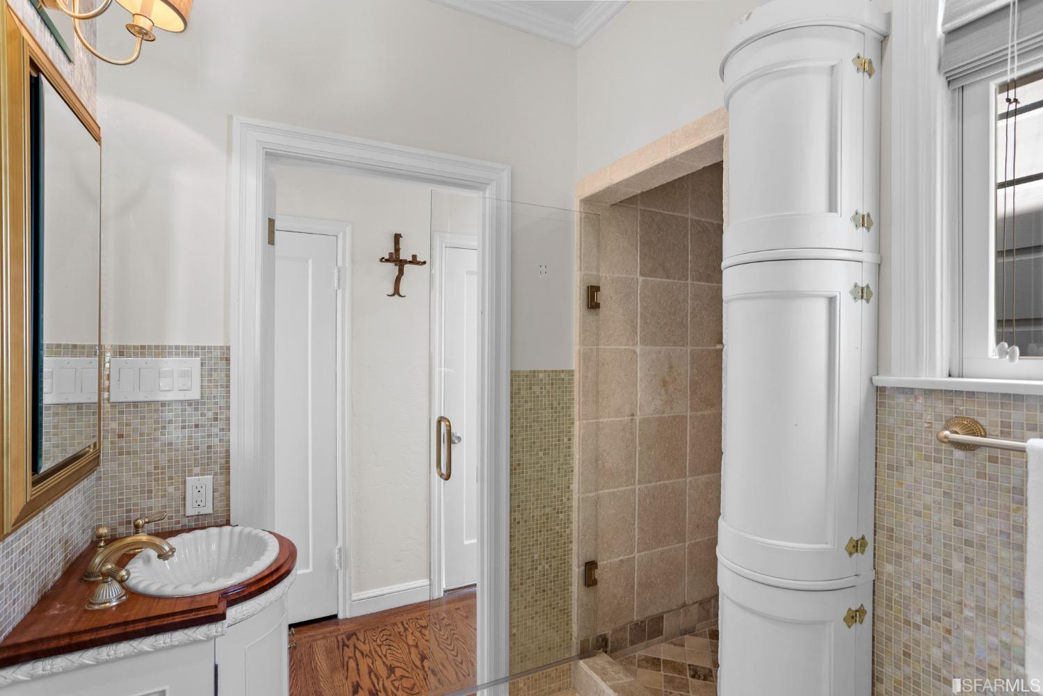 72 Macondray Lane Unit: 4