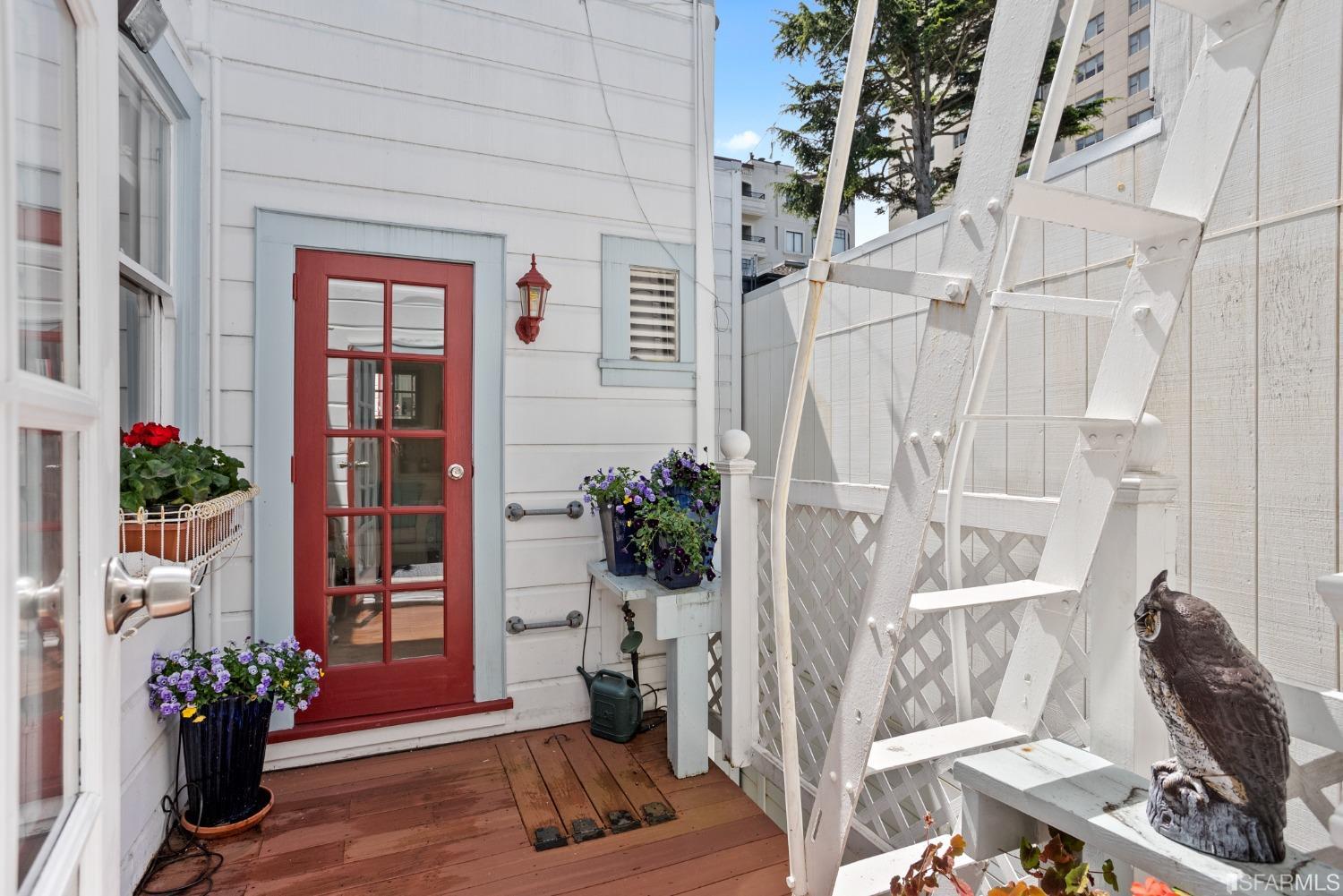 72 Macondray Lane Unit: 4