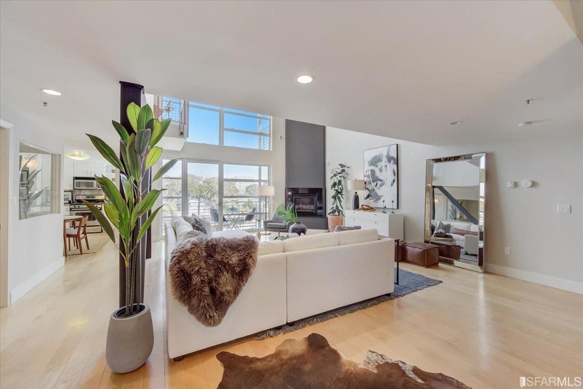 1221 Harrison Street Unit: 20