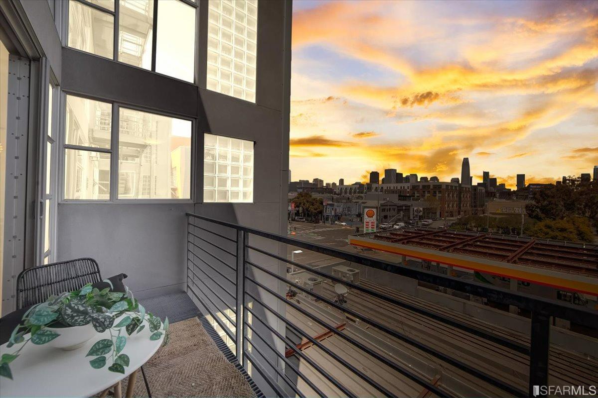 1221 Harrison Street Unit: 20