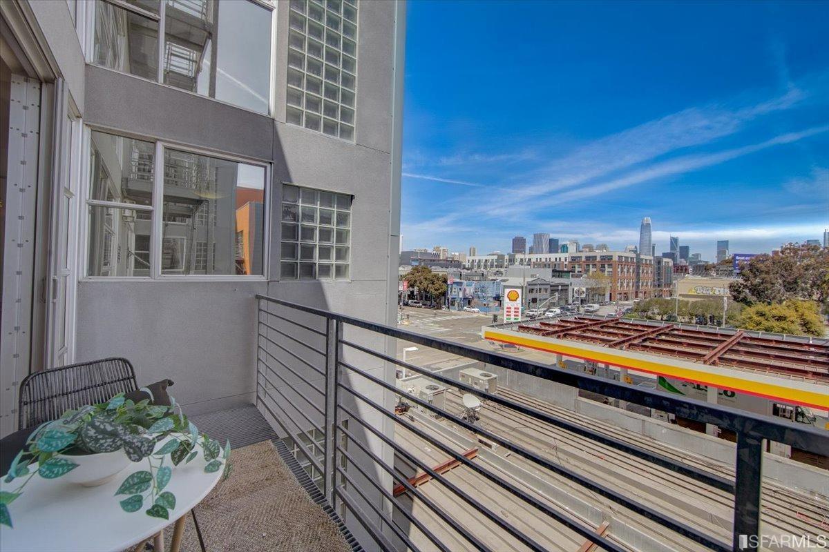 1221 Harrison Street Unit: 20