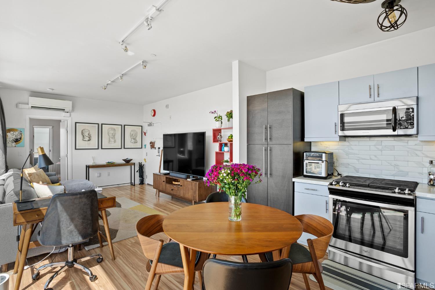 380 14th Street Unit: 503