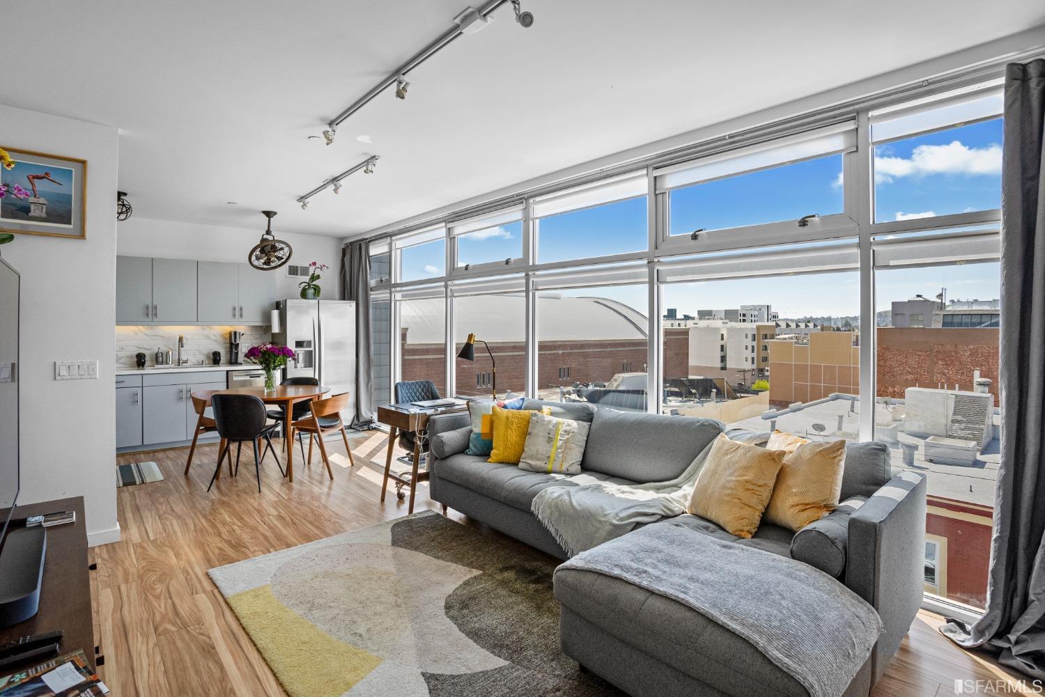 380 14th Street Unit: 503