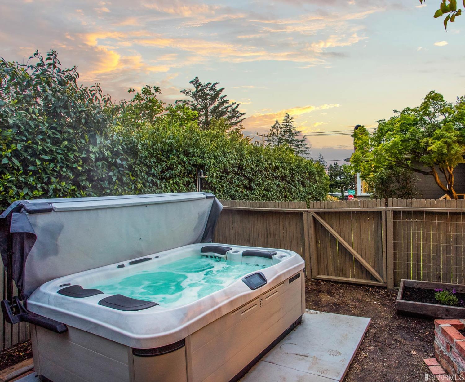 2616 Beaconsfield Place