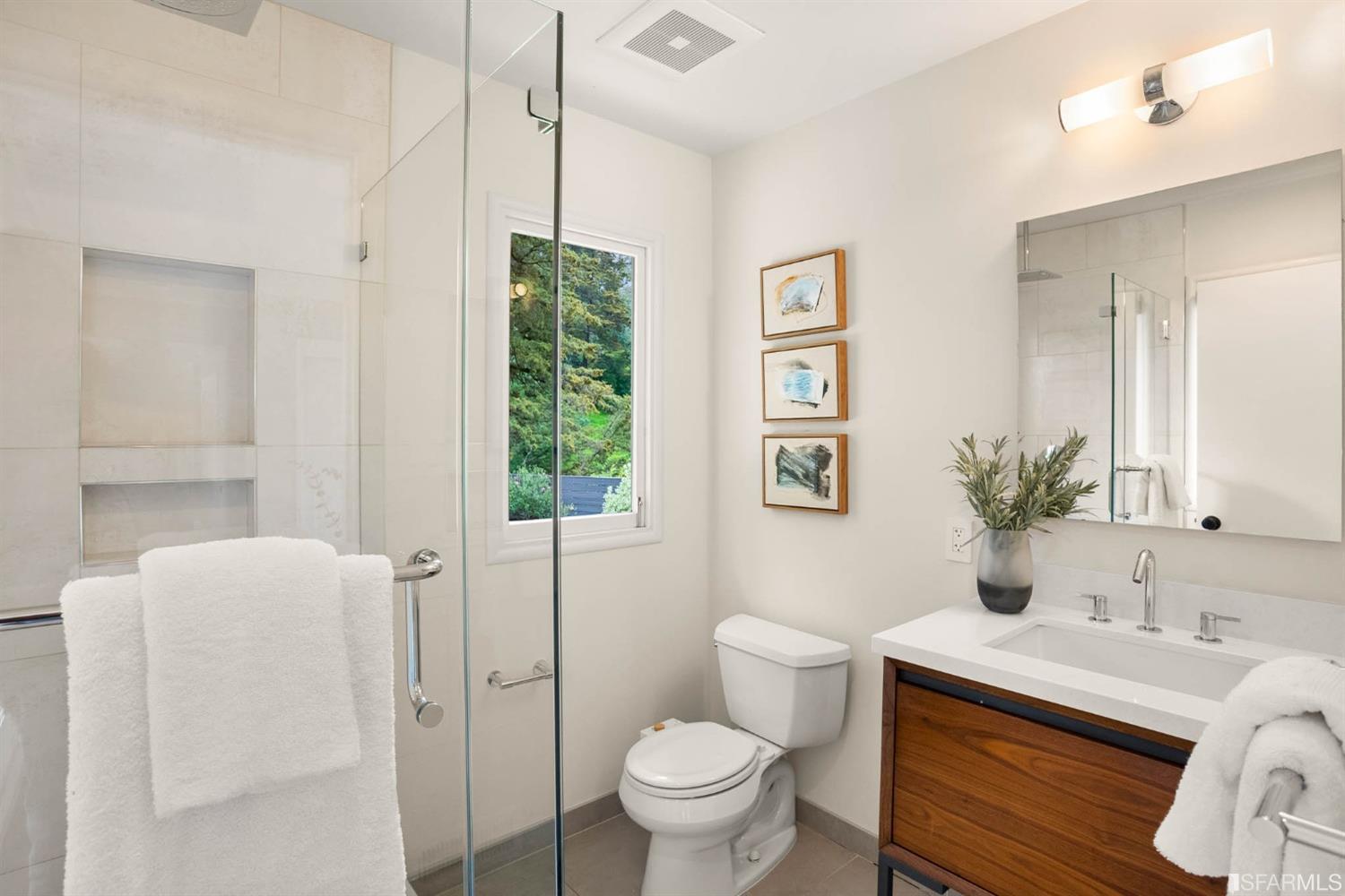 2616 Beaconsfield Place