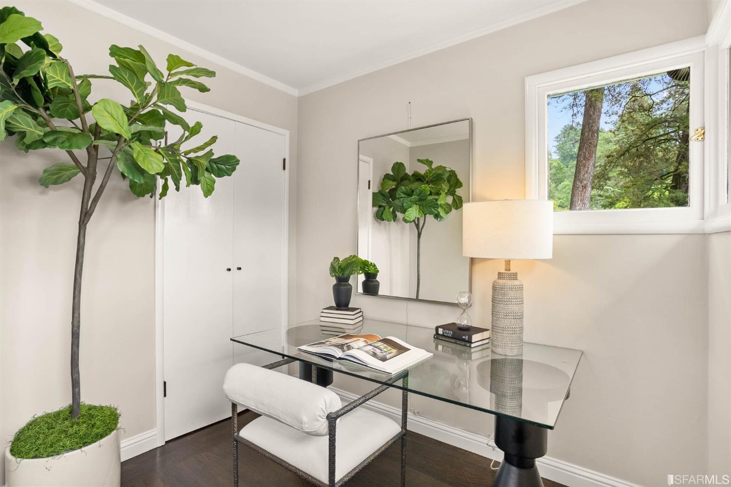 2616 Beaconsfield Place