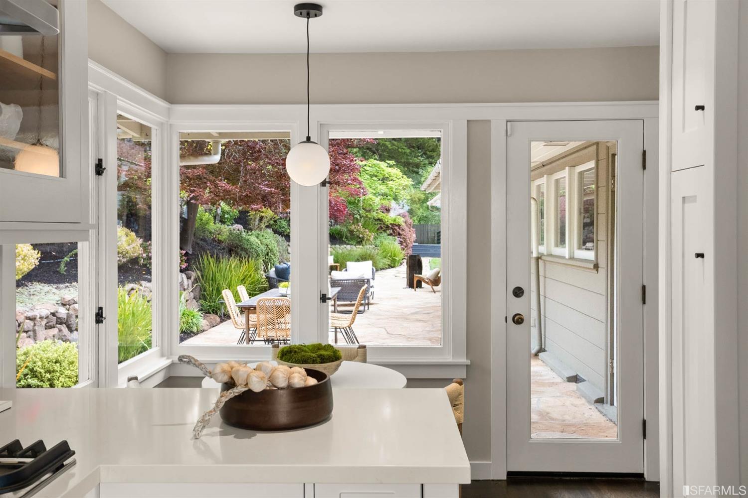 2616 Beaconsfield Place