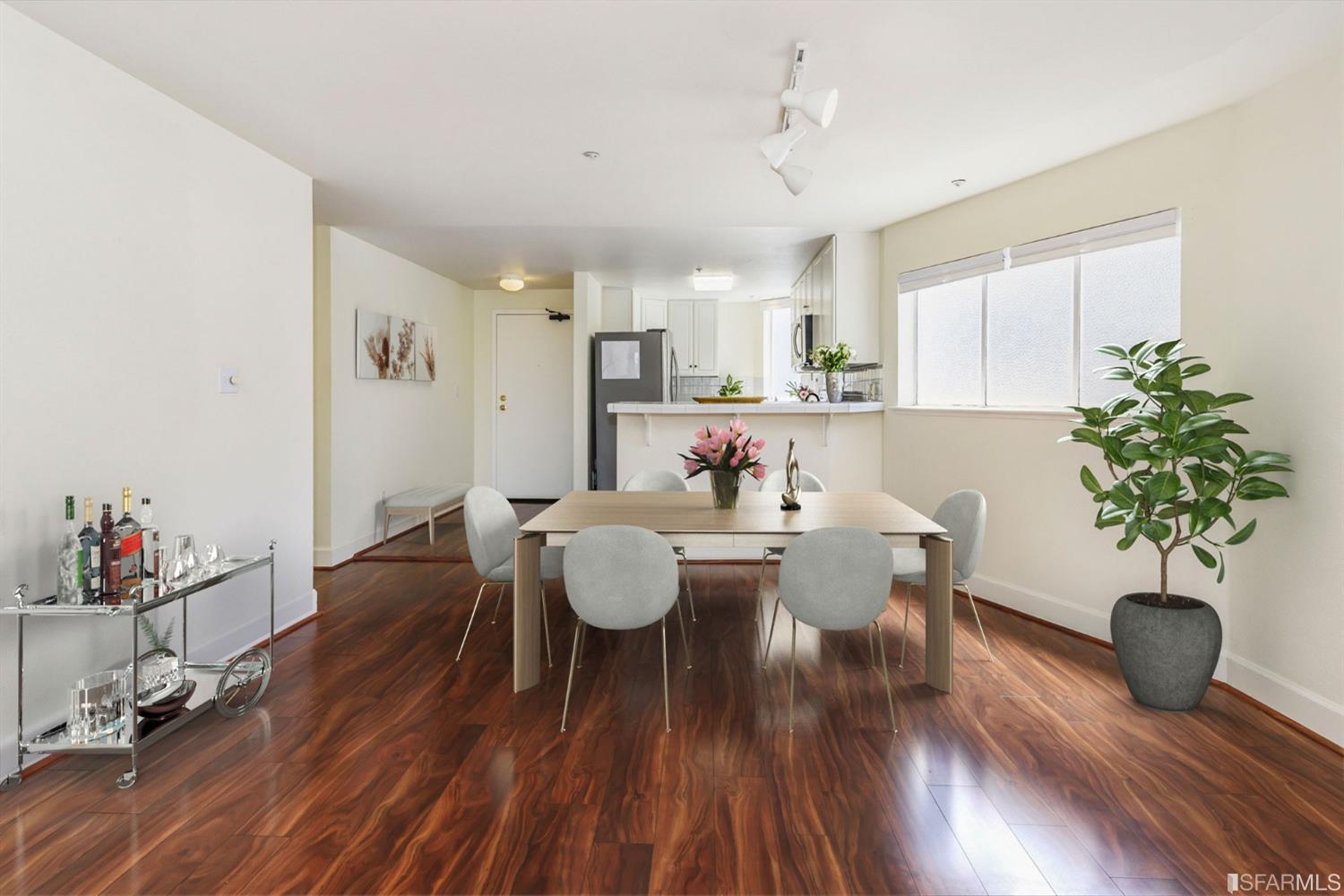 733 Filbert Street Unit: 6