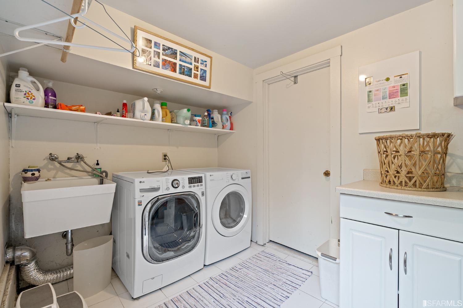 664 Elizabeth Street