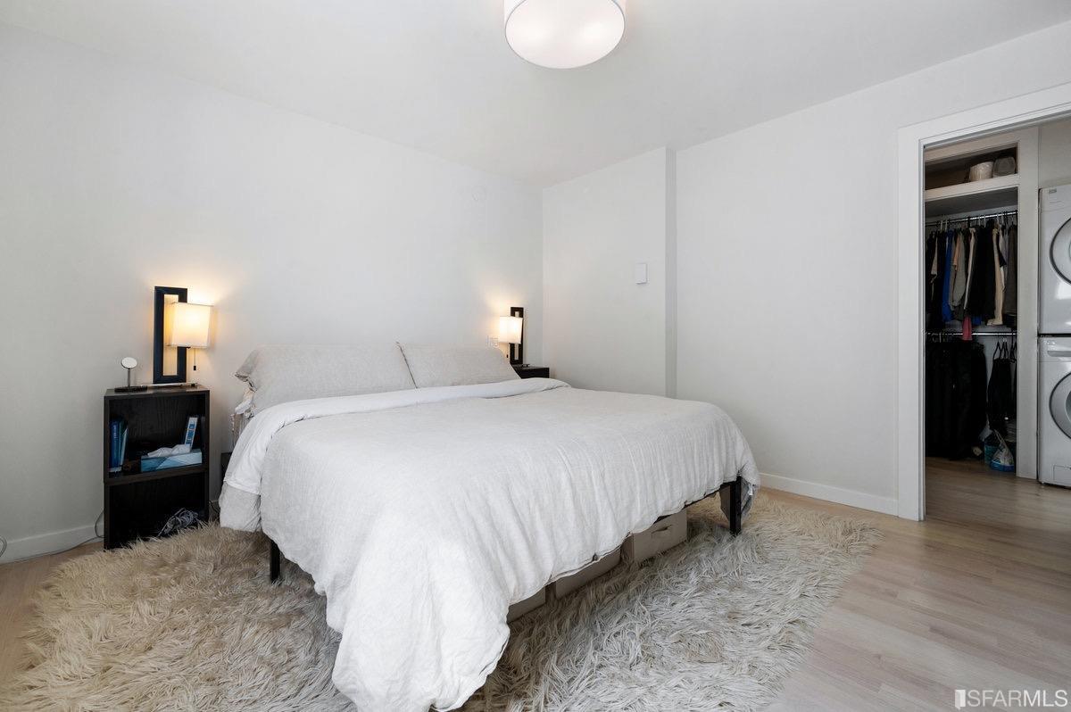 230 Grattan Street Unit: 3