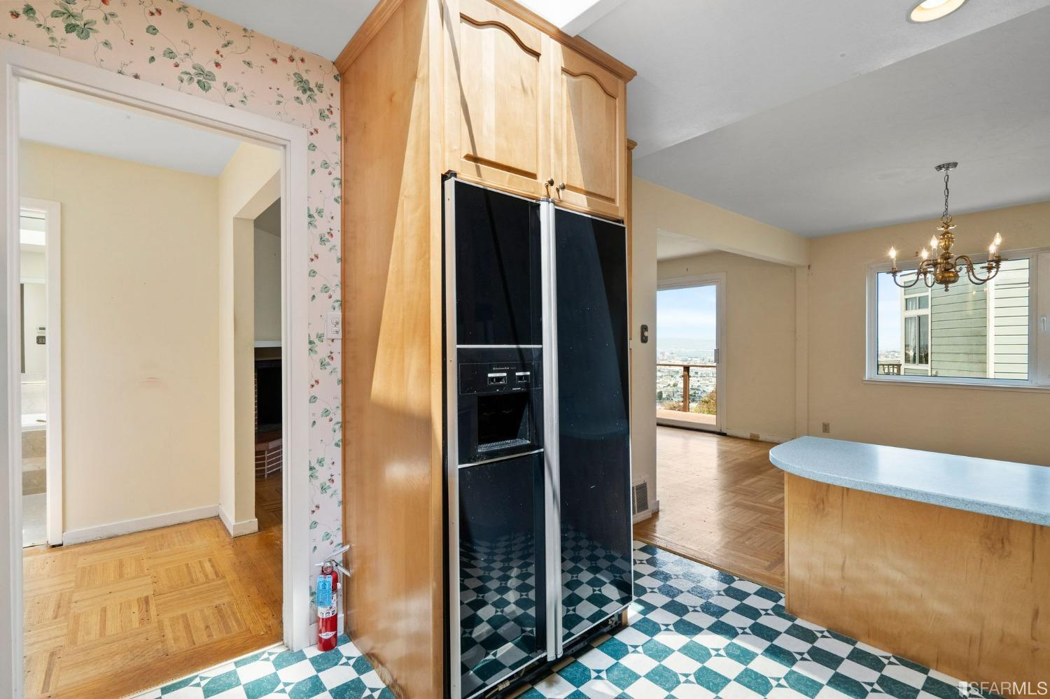 1243 Douglass Street